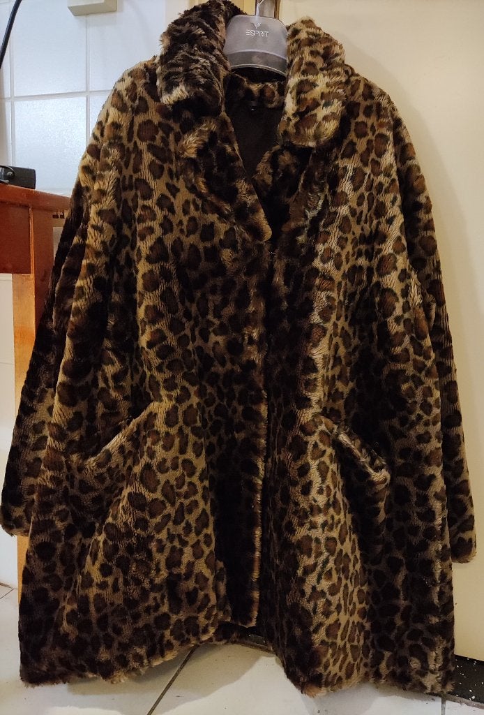 leopard jas 100% acryl imitatiebont oversized model, Ophalen of Verzenden, Zo goed als nieuw, Maat 38/40 (M), Meerkleurig