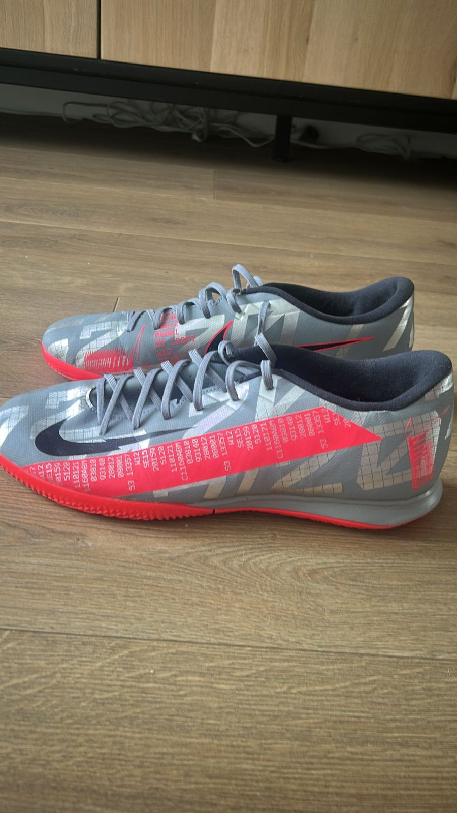 Nike Mercurial Voetbalschoenen zaalvoetbal, Maat XL, Ophalen of Verzenden, Zo goed als nieuw, Schoenen