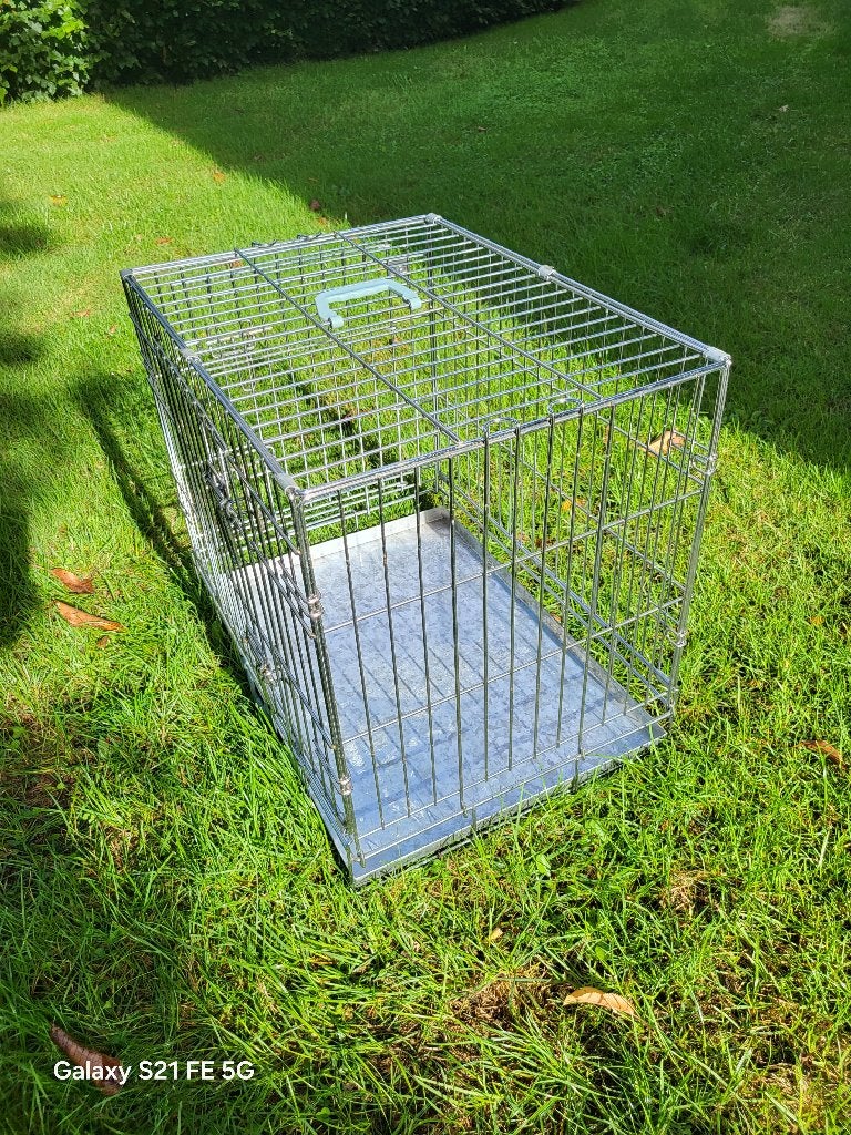 Bench 60 x 43 x 50 cm.lxbxh. 2 deurtjes.  O640349469 . Nieuw, Ophalen of Verzenden, Zo goed als nieuw