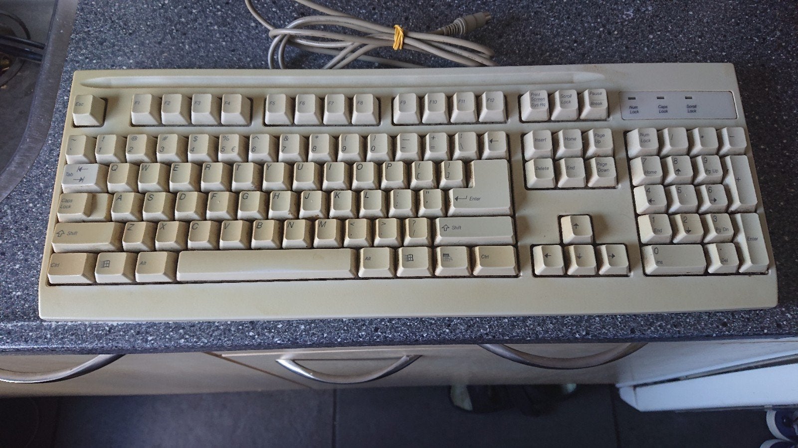 Mitsumi vintage ps2 keyboard, Computers en Software, Ophalen of Verzenden
