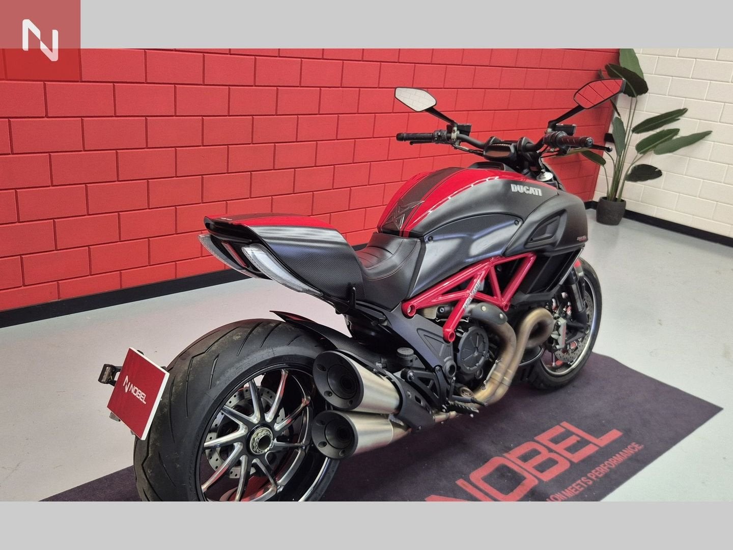 DUCATI Diavel Carbon facelift (bj 2014), Motoren, Motoren | Ducati, DUCATI, 2 cilinders, 1198 cc, Motorrijbewijs A