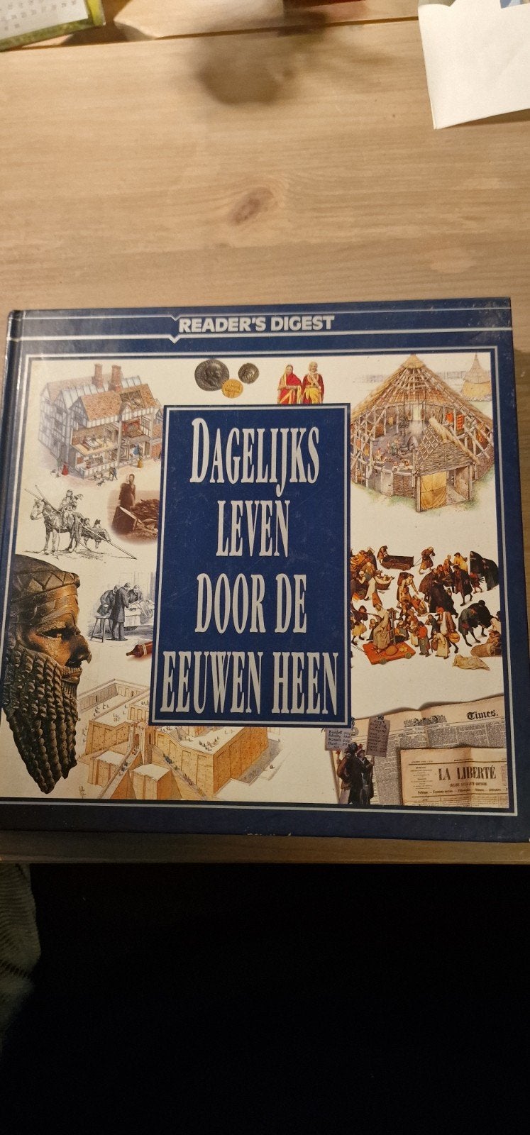 Dagelijks leven door de eeuwen heen - Reader's Digest, Ophalen of Verzenden, 20e eeuw of later, Zo goed als nieuw, Overige gebieden