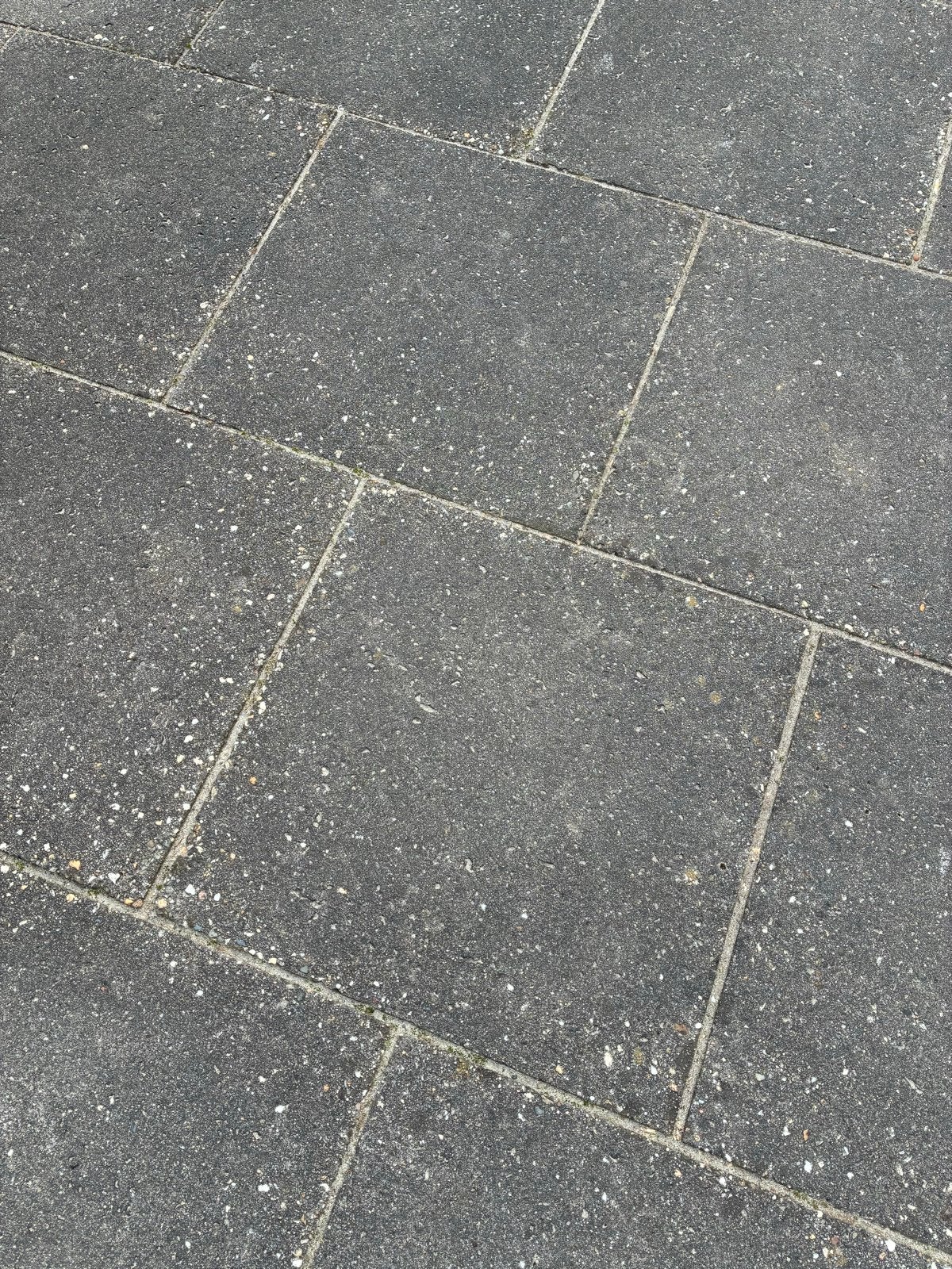Ongeveer 95 stoeptegels 50x50 gratis afhalen, Ophalen, Gebruikt, 10 m² of meer, Beton