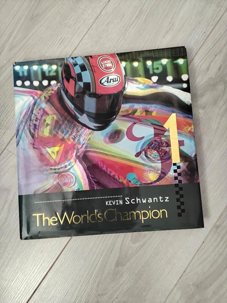 Zeldzaam boek kevin schwantz world champion tt assen, Verzamelen, Ophalen of Verzenden, Zo goed als nieuw, Motoren