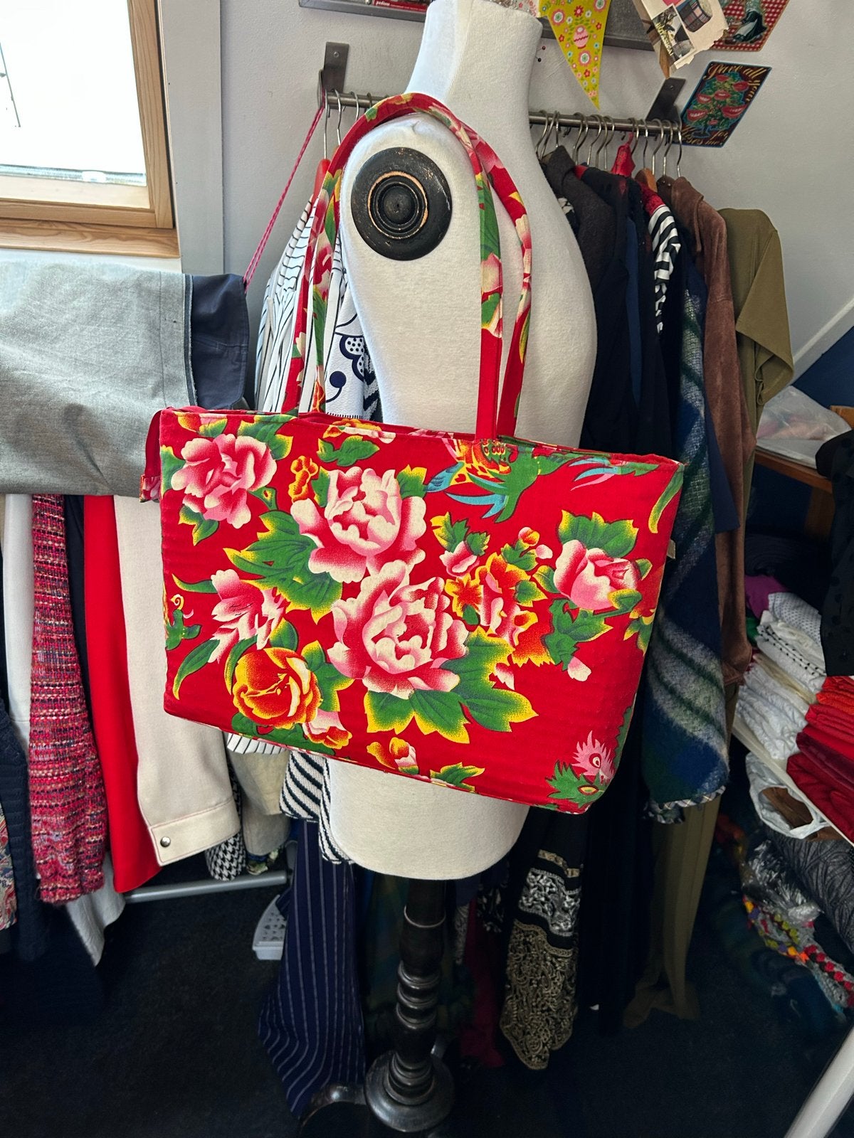 Oilily stijl stoffen tas met rood bloemenpatroon, Ophalen of Verzenden, Gebruikt, Rood, Handtas
