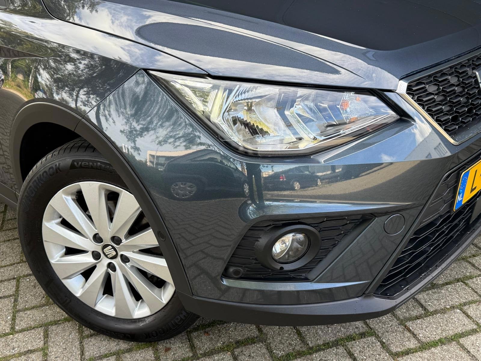 Seat Arona 1.0 TSI Style Business Intense/Automaat/Camera/Ca, Auto's, Dealer onderhouden, Verwarmde buitenspiegels, 49 €/maand