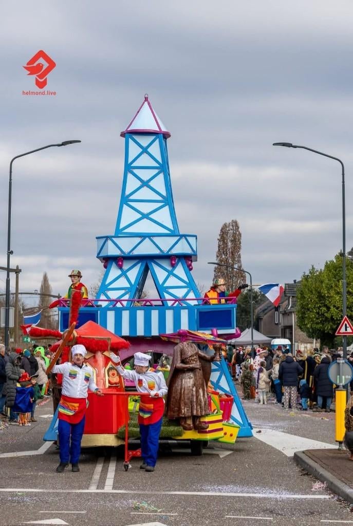 loopgroep/carnavalswagen eiffeltoren, Ophalen, Gebruikt, Overige typen, Carnaval