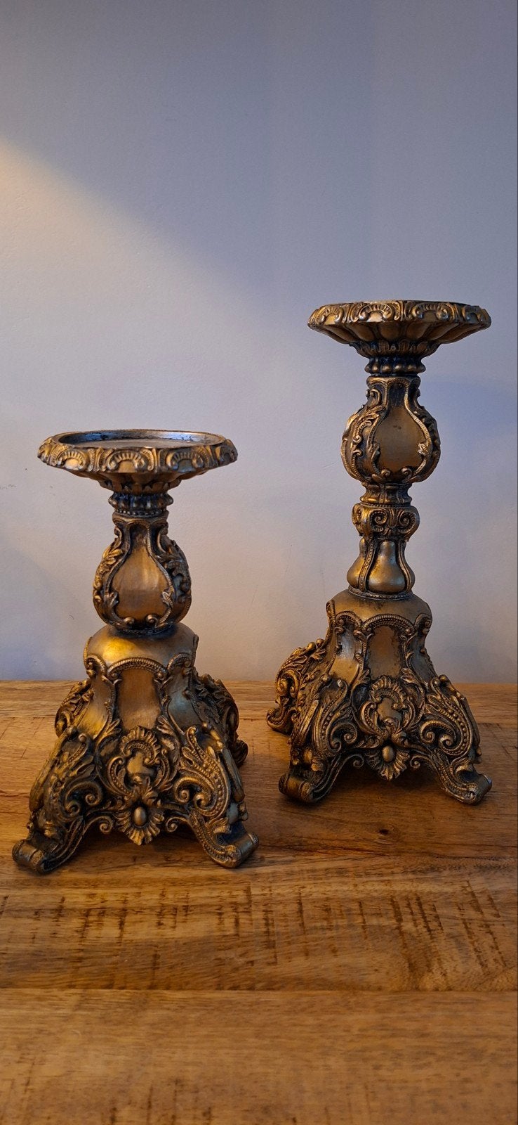 Set van 2 Barok/Rococo Kandelaren Goudkleurig, Ophalen of Verzenden, Zo goed als nieuw, Overige materialen, Kandelaar