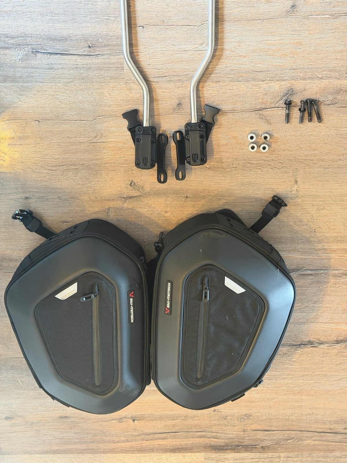 Sw motech zijtassen + ophangbeugels, Motoren, Ophalen of Verzenden, Zo goed als nieuw
