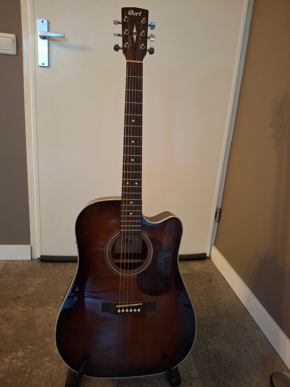 Cort MR500E BR Semi-akoestische gitaar - Mahoniehout, Ophalen, Zo goed als nieuw, Western- of Steelstringgitaar, Met (piezo-)element