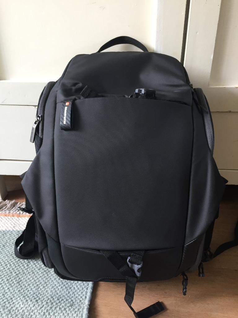 Manfrotto Cameratas Backpack Rugtas veel vakken + regenhoes, Ophalen of Verzenden, Zo goed als nieuw, Schoudertas, Overige merken