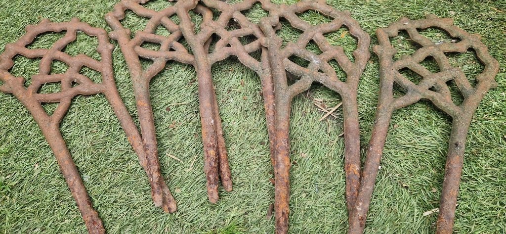 5 antieke gietijzeren perkhekjes (circa 150 cm) (brocante), Ophalen of Verzenden, Gebruikt