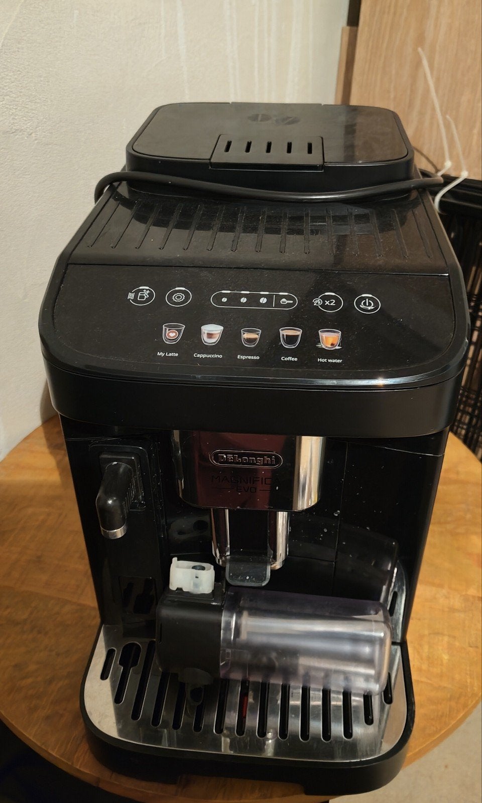 (LEZEN AUB) Koffiemachine DeLonghi Magnifica Evo, Ophalen, Gebruikt, Koffiemachine