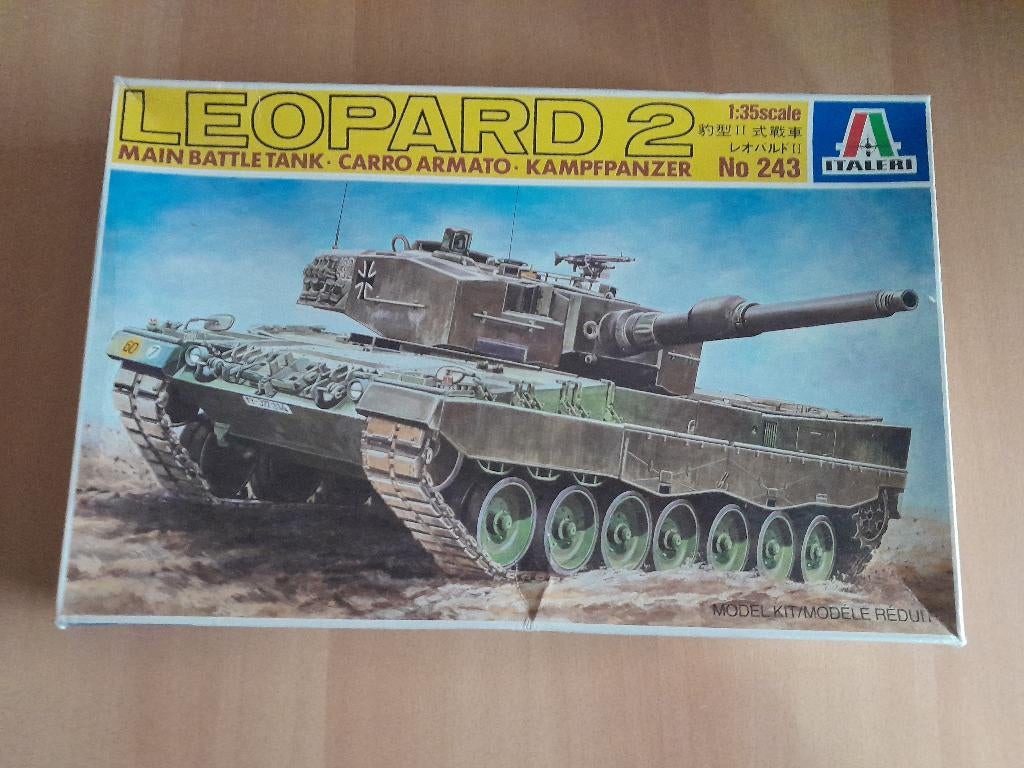 Italeri Leopard 2 Main Battle Tank No 243 ( 1:35 ) zgan, Ophalen, Tank, Italeri, 1:32 tot 1:50