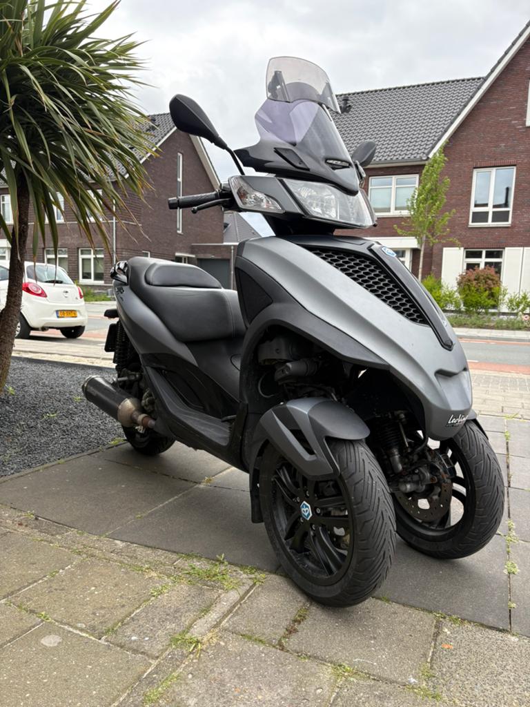 Piaggio MP3 Yourban 300cc | Leovince Uitlaat Autorijbewijs B, Piaggio, Motorrijbewijs A, _, Overig