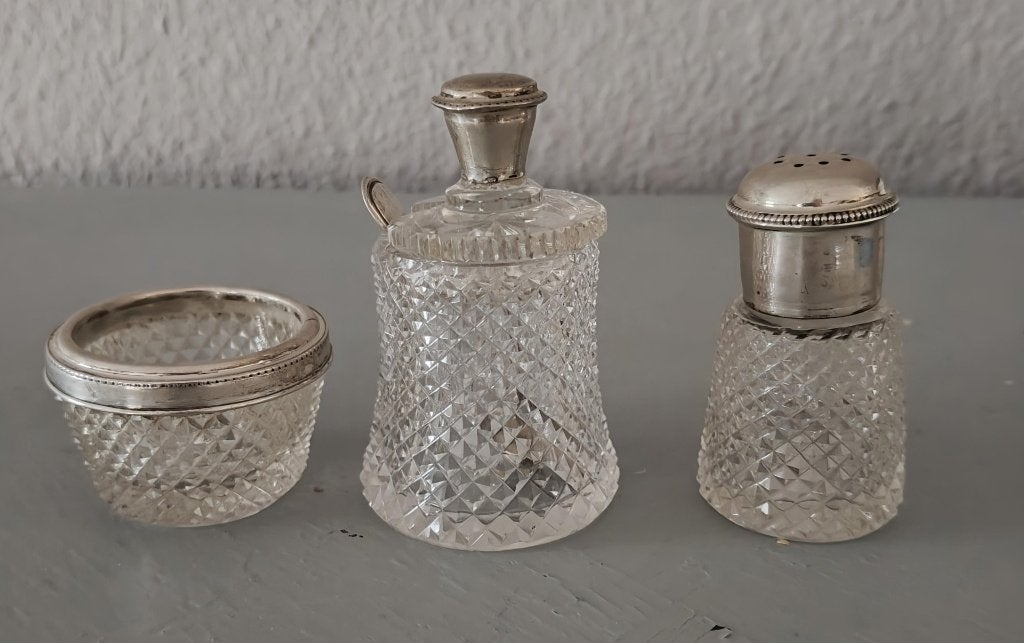 Zout, azijn, peperstel, kristal, zilveren doppen en monturen, Ophalen of Verzenden