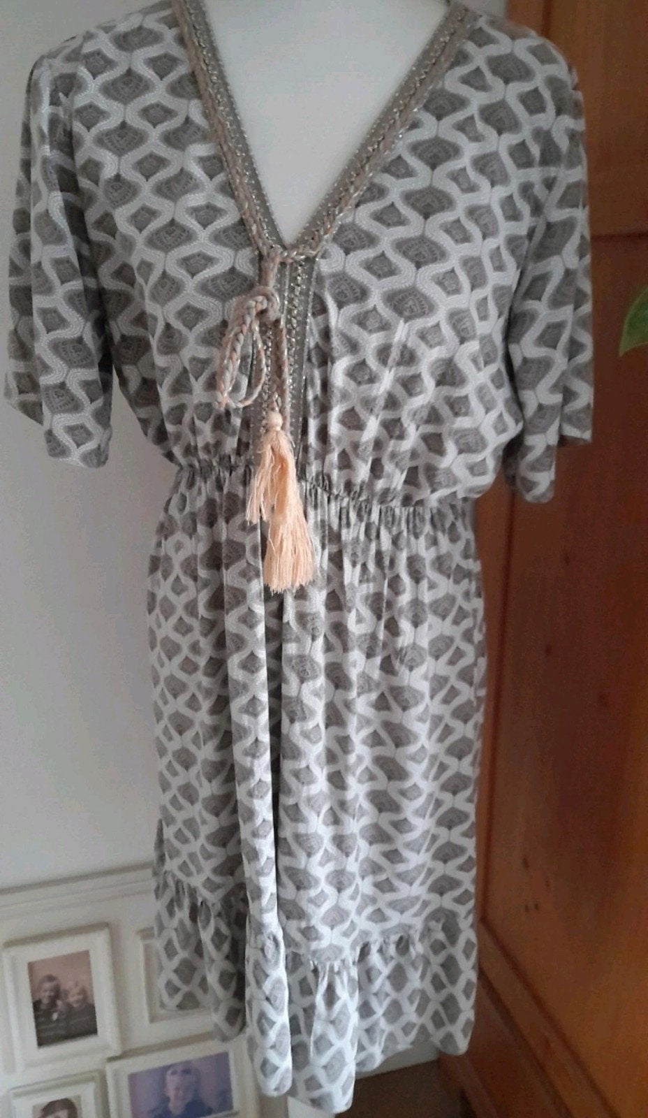Leuke zomerjurk Chastar maat s/m grijs, Kleding | Dames, Maat 38/40 (M), Chastar, Ophalen of Verzenden, Zo goed als nieuw