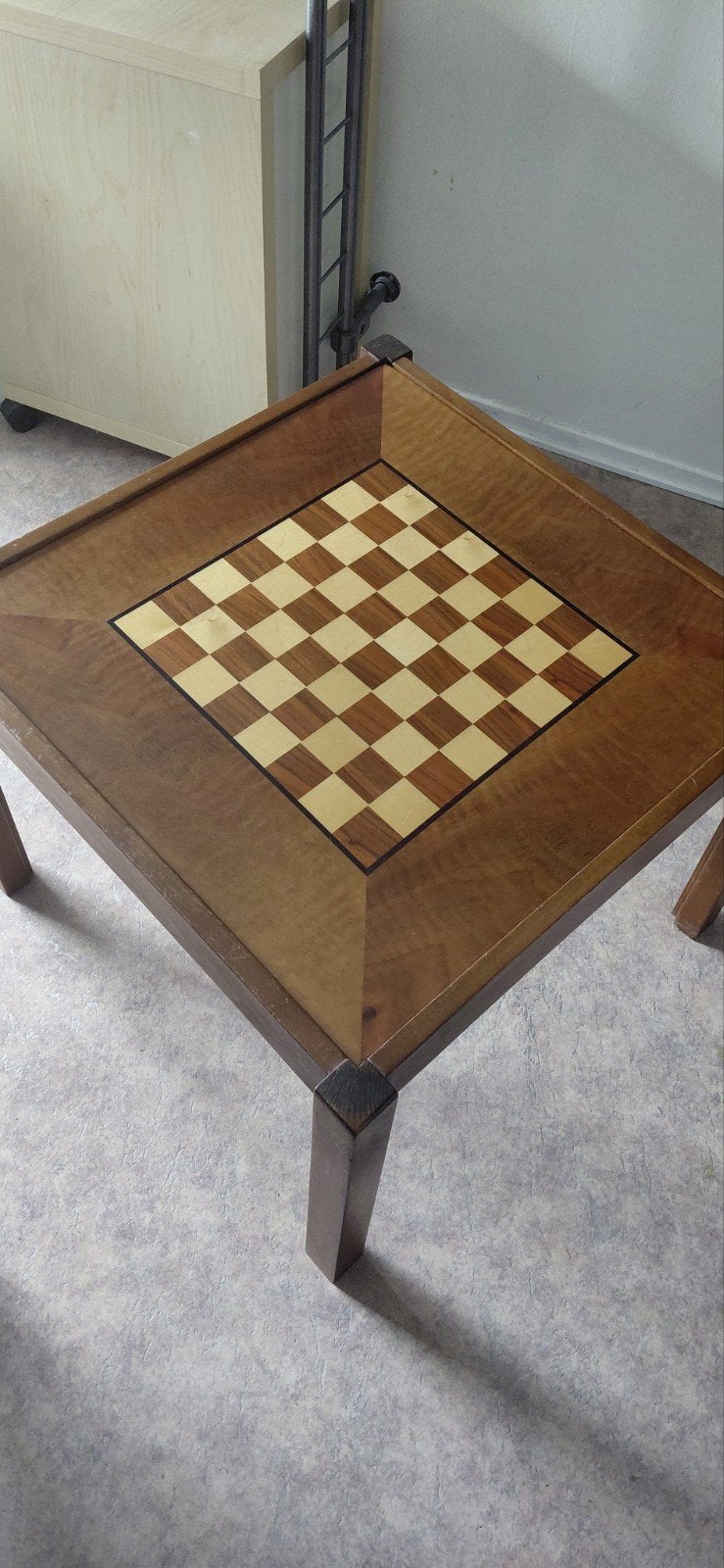 Vintage 1970 schaaktafel / salontafel van mooi hout, Antiek en Kunst, Ophalen