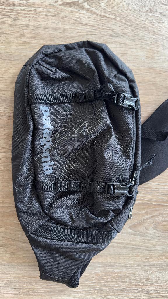 Patagonia Atom Sling 8L Schoudertas, Ophalen of Verzenden, Zo goed als nieuw, Zwart