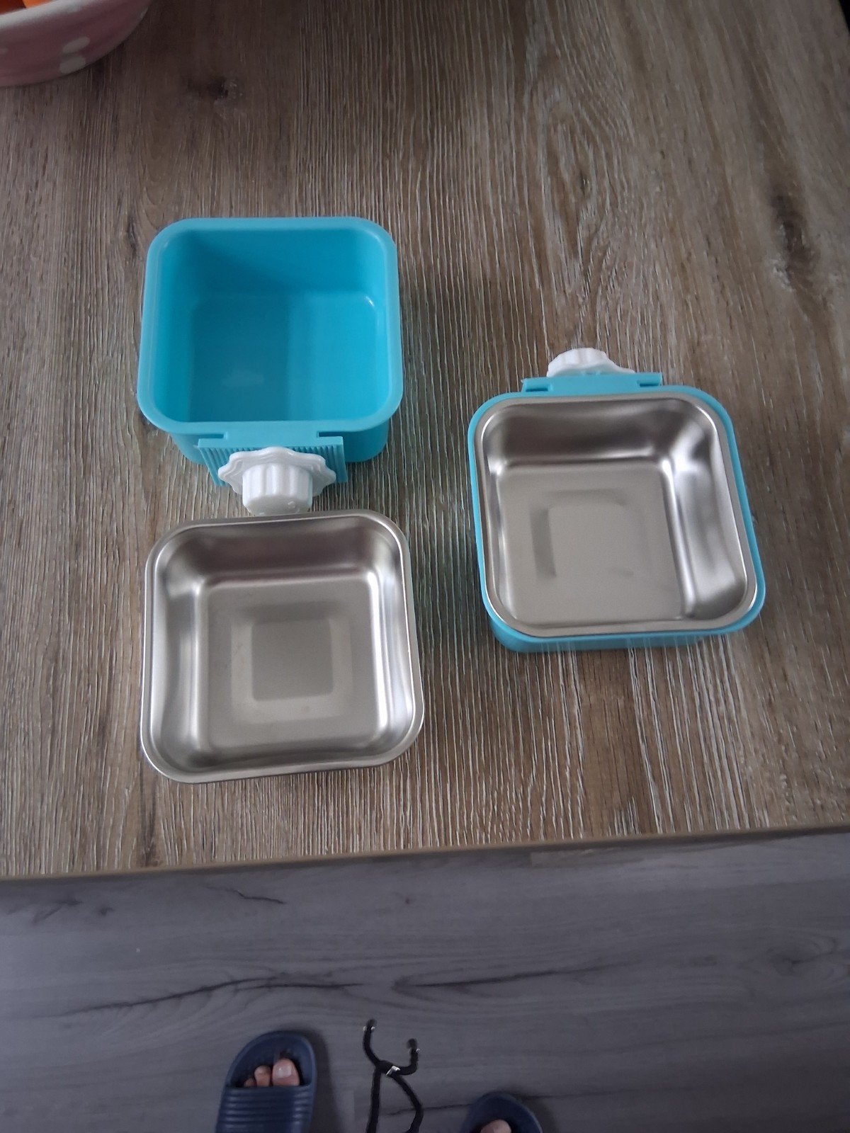 Drink/voerbakjes om aan bench te bevestigen, Dieren en Toebehoren, Hondenvoerbakken en Drinkbakken, Ophalen, Zo goed als nieuw