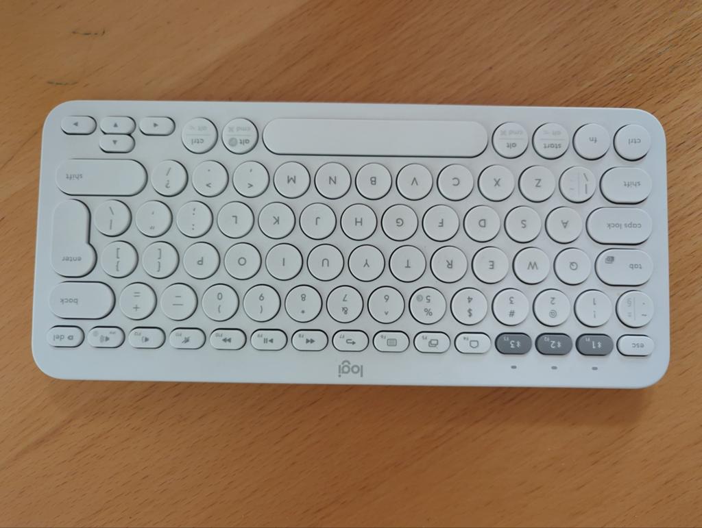 Logitech k380 wireless keyboard, Ophalen of Verzenden, Zo goed als nieuw, DS Lite
