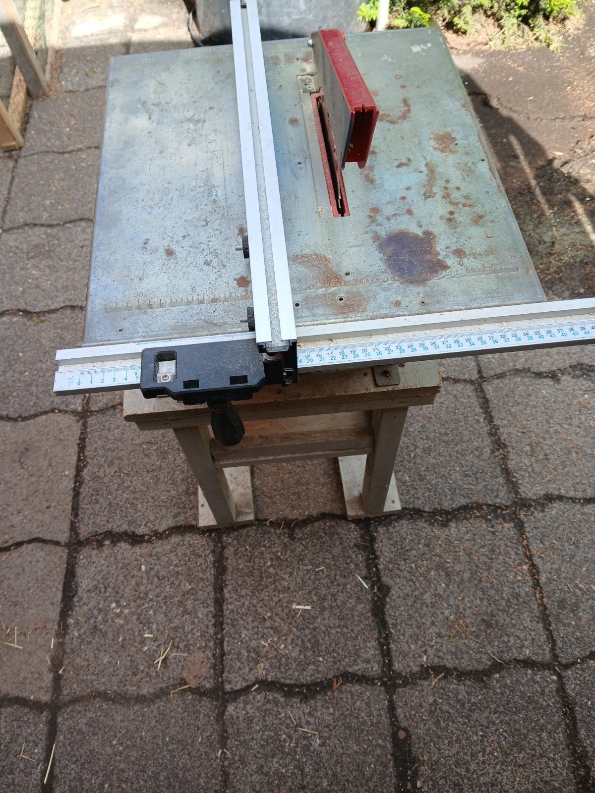 Gebruikte Cirkelzaag met Zaagtafel, Doe-het-zelf en Verbouw, Gereedschap | Zaagmachines, Ophalen, Gebruikt, Cirkelzaag, 70 mm of meer