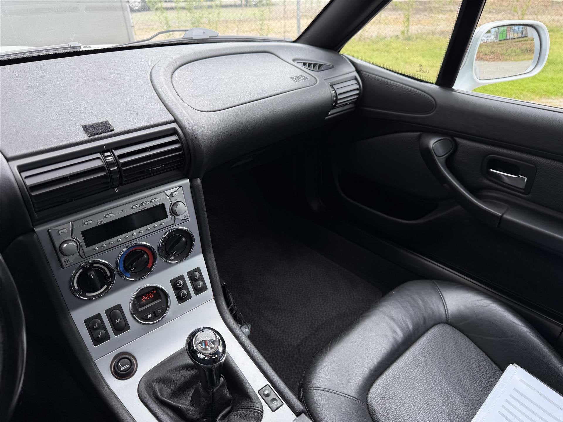 Foto 4 van BMW Z3 2.0 6 Cyl 2e eigenaar dealerauto
