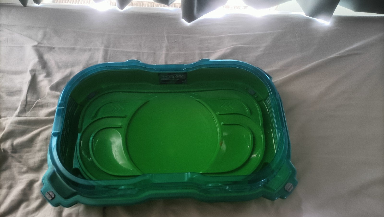Beyblade arena plus beys, Ophalen of Verzenden, Gebruikt, Overige typen
