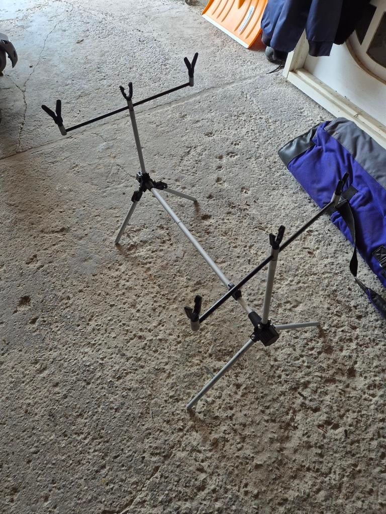 Hengelsteun / Rod Pod, Ophalen