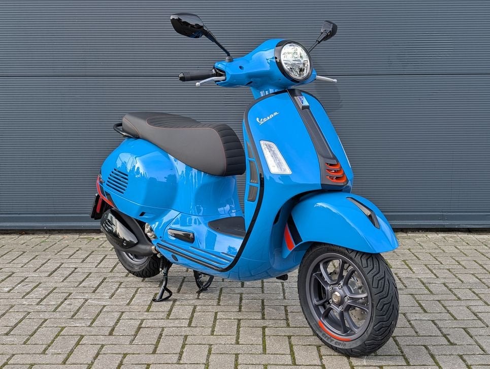 VESPA GTS Supersport 310 2025 147km Keyless. ABS. Tft Dash., Motoren, Scooter, Bedrijf, Onbekend, Minimaal motorrijbewijs A2
