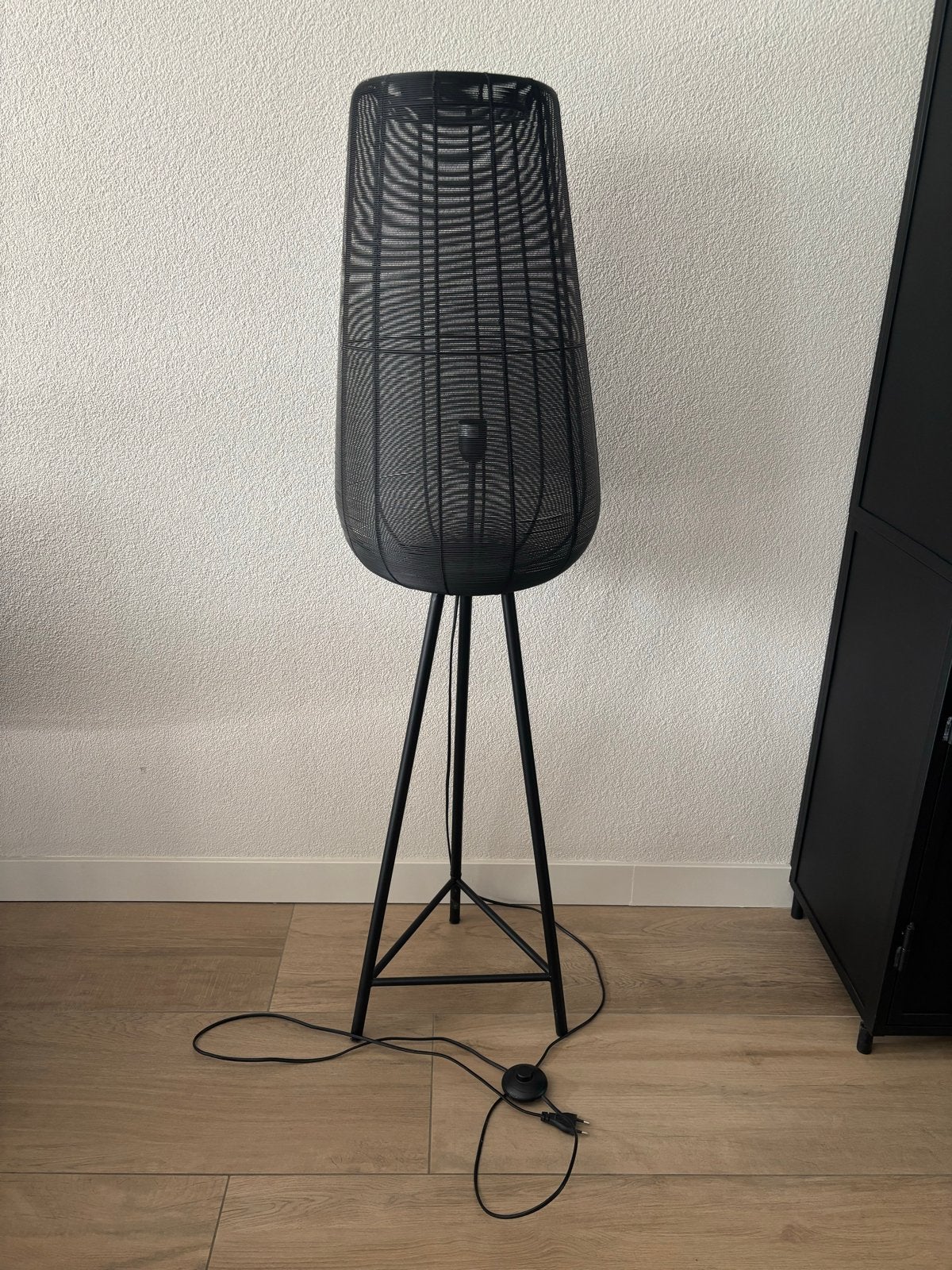 Light & Living Vloerlamp Zwart - 135 cm hoog, 37 cm doorsned, Ophalen, 100 tot 150 cm, E27 (groot), Zo goed als nieuw