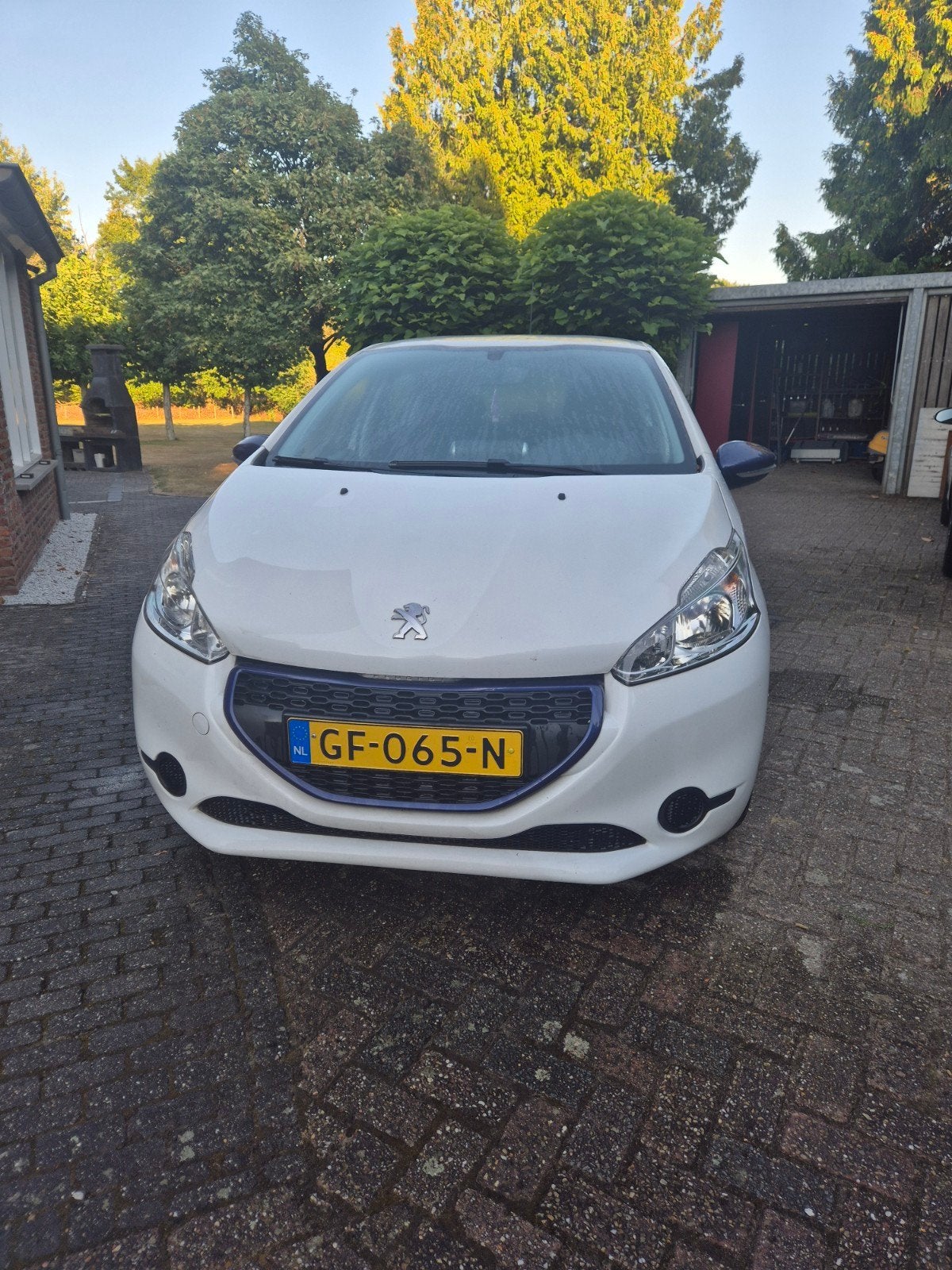 Peugeot 208 1.0 VTI 50KW/68PK 5-D 2015 Wit, Voorwielaandrijving, 450 kg, 31 €/maand, Origineel Nederlands