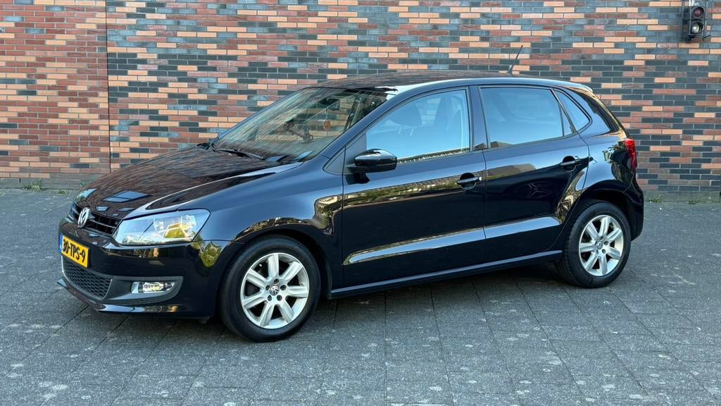 Volkswagen Polo 1.2 TSI 66KW DSG/AIRCO/NAFI/CARPLAY, Stof, 40 €/maand, Euro 6, 4 cilinders