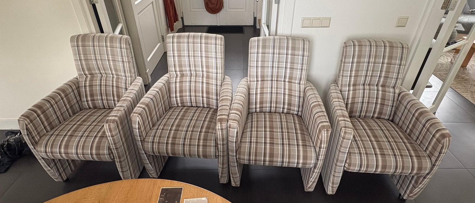 Eetkamer stoelen op wieltjes 4x met ruitje, Ophalen, Overige kleuren, Zo goed als nieuw, Vier