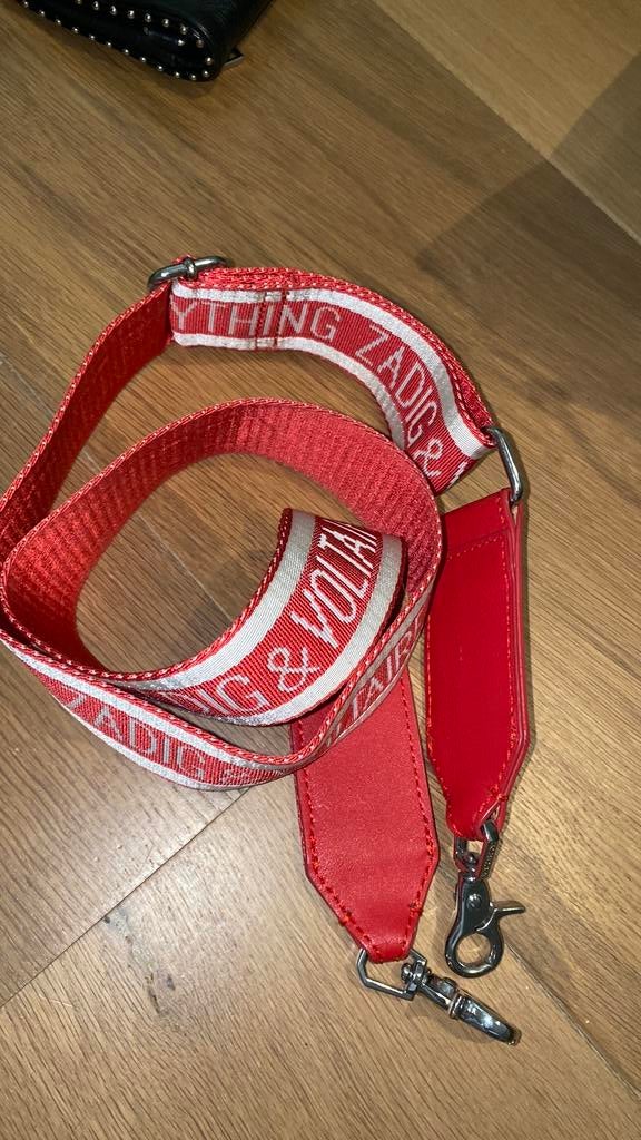 Zadig & Voltaire schouder band rood als nieuw, Sieraden, Tassen en Uiterlijk, Tassen | Schoudertassen, Verzenden, Zo goed als nieuw