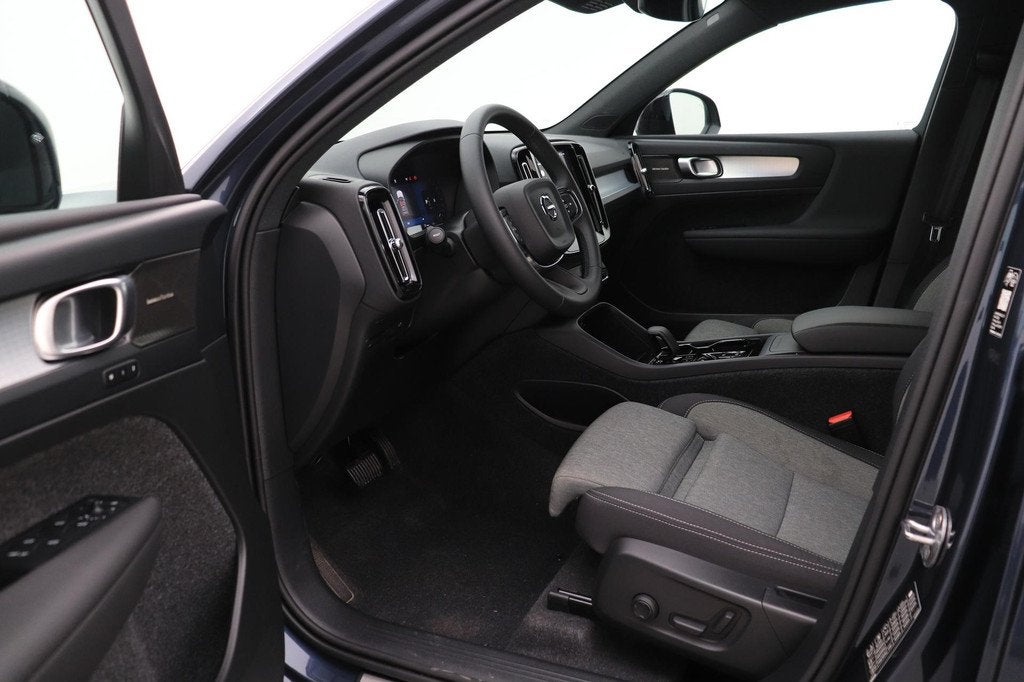 Volvo XC40 B3 Plus Black Edition | ACC | 360° Camera | Harm, Gebruikt, Euro 6, 4 cilinders, 1969 cc