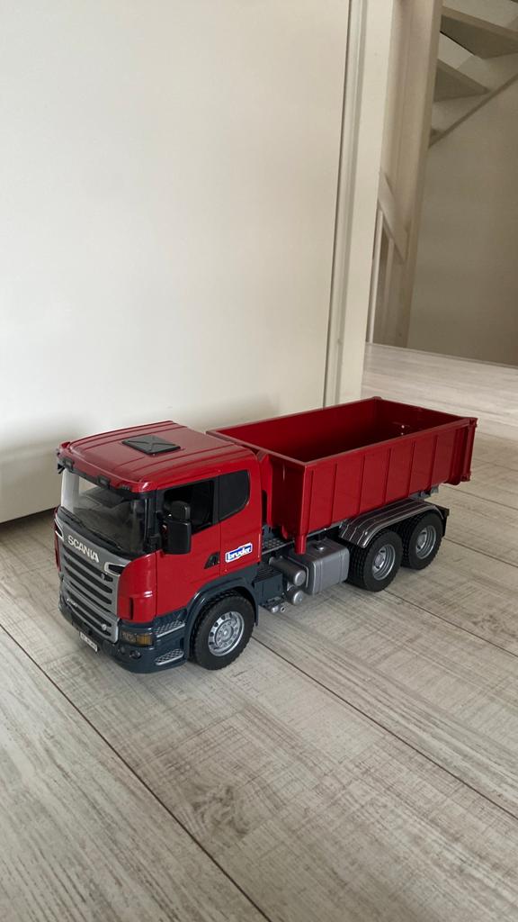 Mooie bruder, Auto, Groter dan 1:32, Zo goed als nieuw, Ophalen