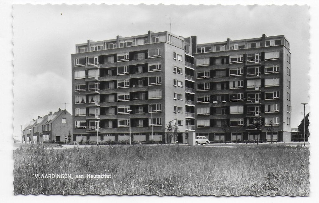 Vlaardingen van heutszflat ongelopen ansichtkaart ( b6984), Verzamelen, Ophalen of Verzenden, 1960 tot 1980, Ongelopen, Zuid-Holland