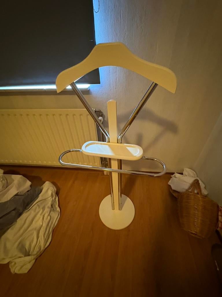 Dressboy in piekfijne staat, Ophalen, Zo goed als nieuw