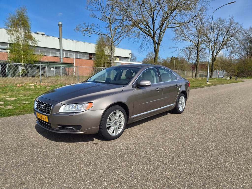 Volvo S80 2.0 2008 Grijs nw apk !!! Orgineel nl n.a.p, Voorwielaandrijving, 145 pk, Beige, 4 cilinders