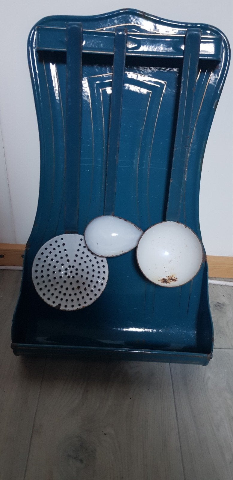 Emaille blauwe lepelrek grootmoeders jaren 50, Antiek en Kunst, Antiek | Emaille, Ophalen of Verzenden