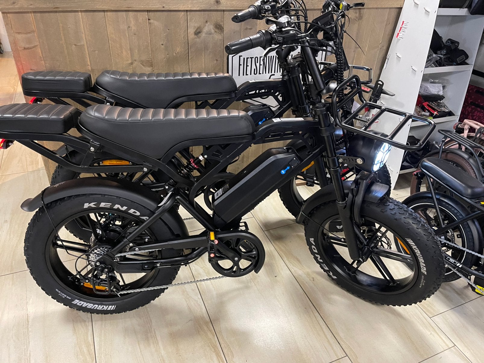 (NIEUW) Fatbike V20pro 20 inch, Fietsen en Brommers, Ophalen, Zo goed als nieuw, Overige merken