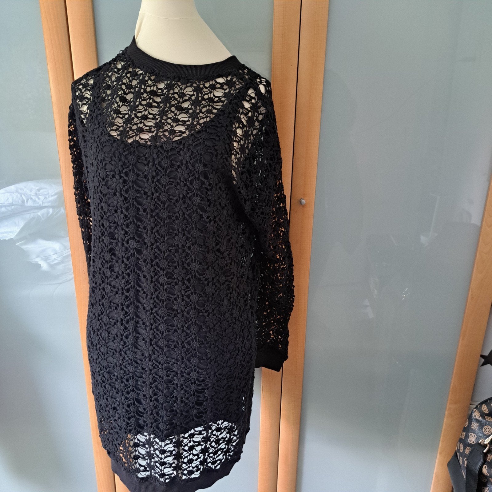 AllSaints Zwart Kanten Jurk Maat L, Maat 42/44 (L), Ophalen of Verzenden, Zo goed als nieuw, Boven de knie