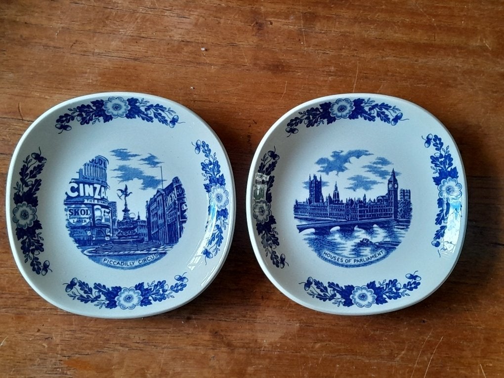 2 schoteltjes afbeeldingen London (Weatherby), Ophalen of Verzenden