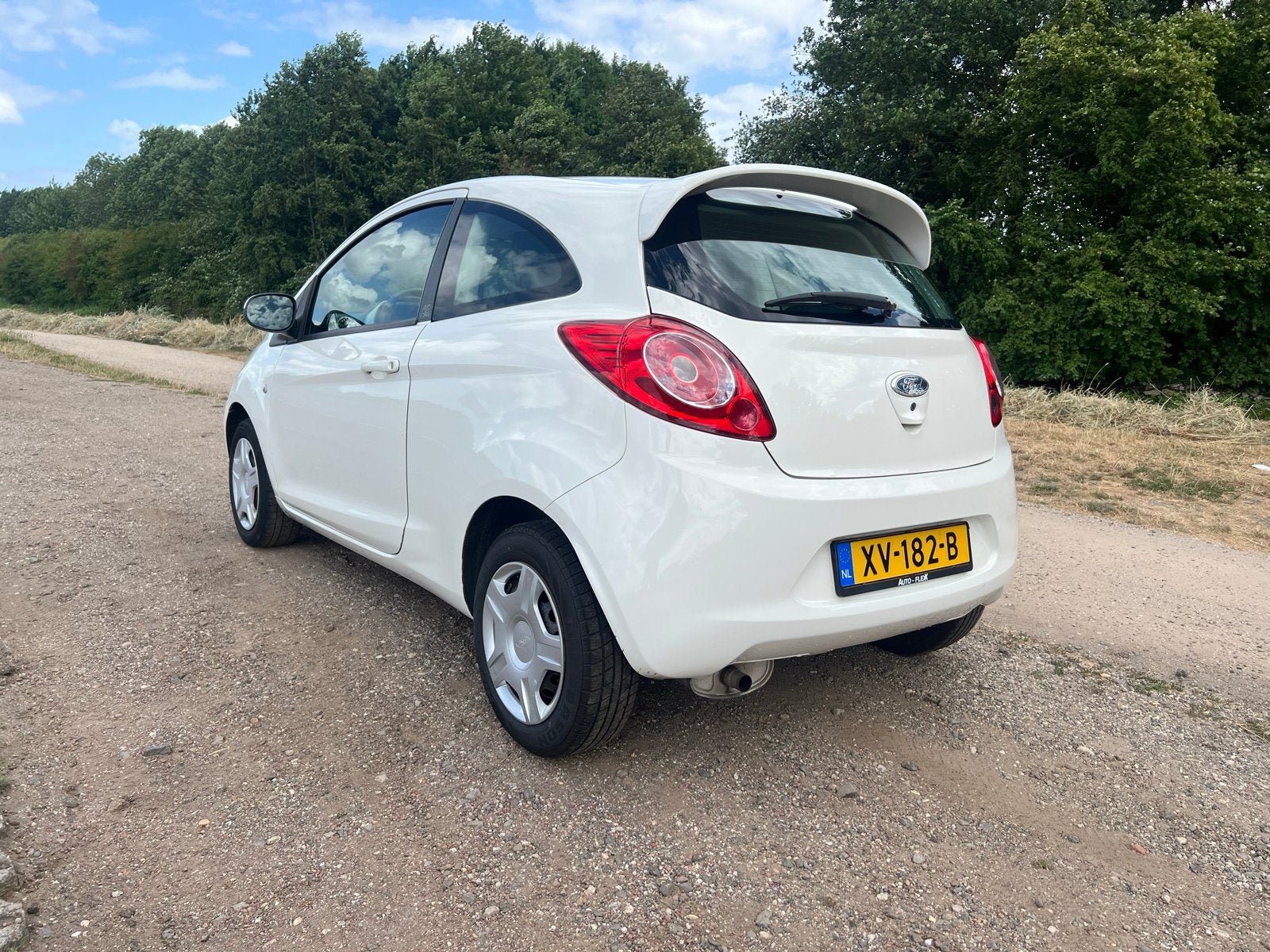 Ford Ka 1.2 51KW 2009 Wit, Auto's, Ford, Particulier, Ka, ABS, Airbags, Airconditioning, Boordcomputer, Centrale vergrendeling