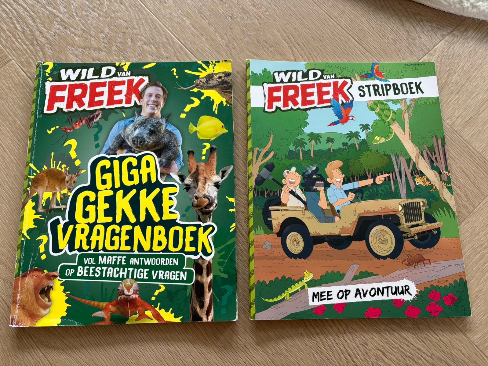 Freek Vonk 2 dikke tijdschriften Giga gekke vragenboek!, Ophalen of Verzenden, Zo goed als nieuw