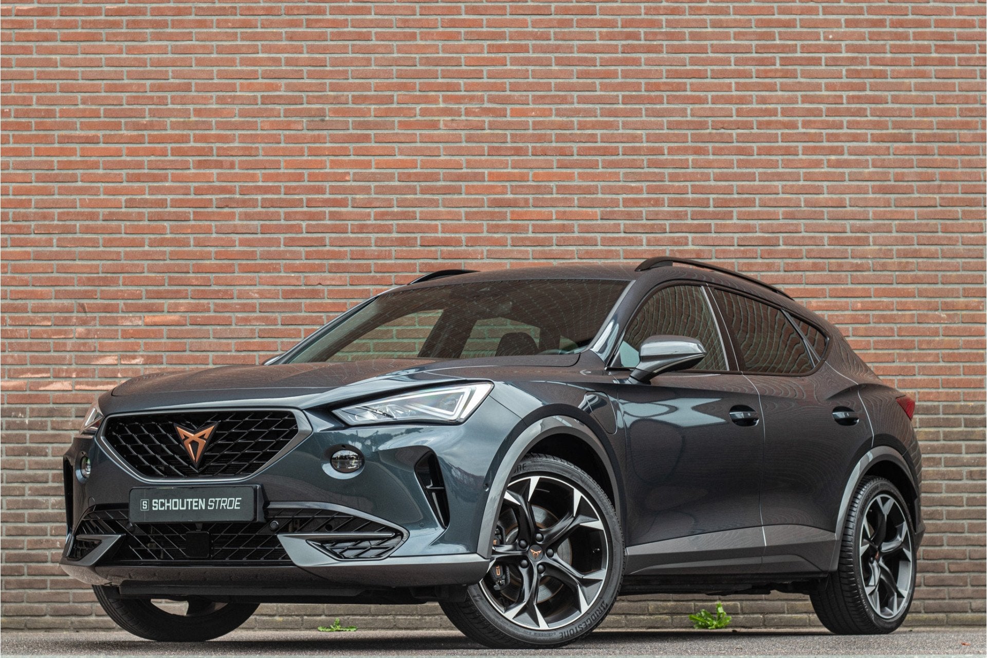 CUPRA Formentor 1.4 e-Hybrid 245pk VZ, Memory, Trekhaak, Sto, Gebruikt, Zwart, 4 cilinders, Formentor