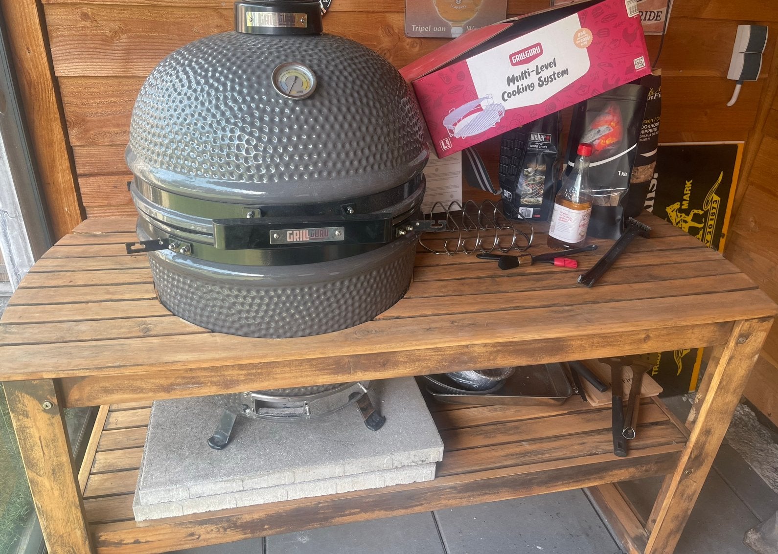 Green egg tafel acasia hout large, Ophalen, Zo goed als nieuw, Houtskool