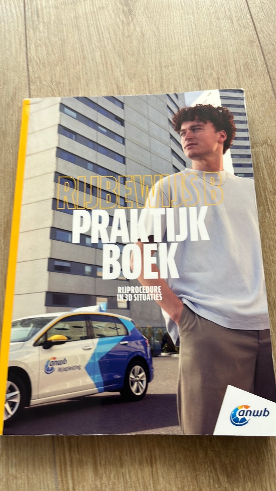 Theorieboek Rijbewijs b anwb praktijkboek, Ophalen of Verzenden, Zo goed als nieuw, Algemeen