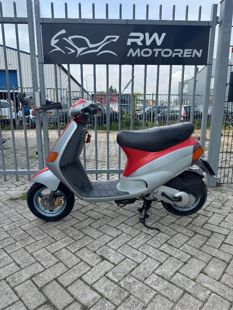 Piaggio Zip Fastrider 50cc 2t, Fietsen en Brommers, Ophalen, Tweetakt, Piaggio, .